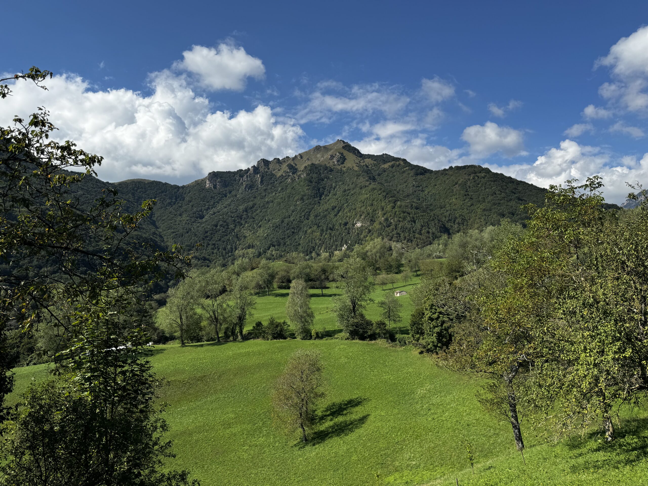 Scorci panoramici lungo il sentiero